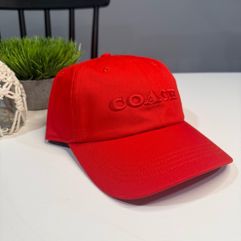 NWT COACH SIGNATURE EMBROIDERED BASEBALL CAP RED
